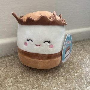 NWT Carmelita the S'more 5" Squishmallow